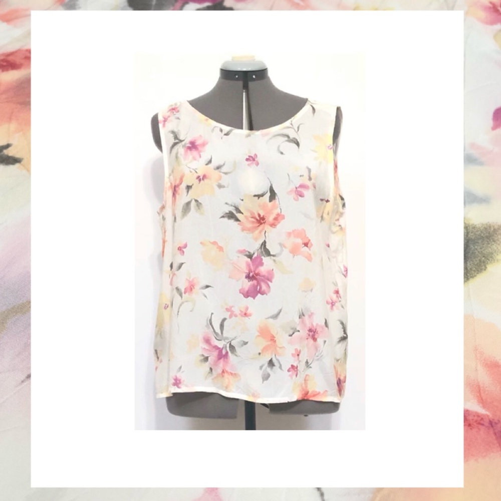 💎Liz Claiborne Sleeveless Rayon Floral Blo…
